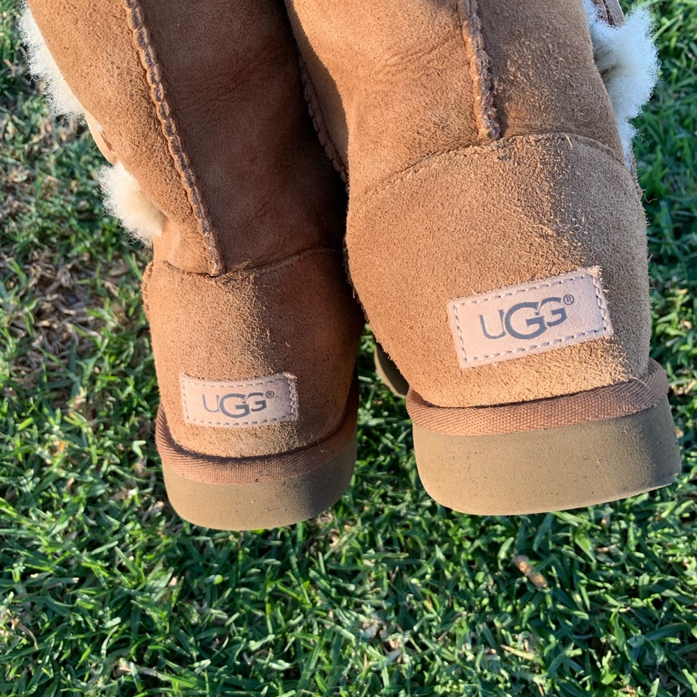 UGG 🔴 Bailey Button triplet In Chestnut - Picture 4 of 6
